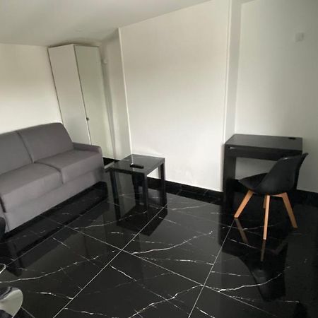 ליזיו Bella Vita - Studio Tout Equipe - Tv Netflix - Centre Ville 100M- Gare 50M - Basilique 200M מראה חיצוני תמונה